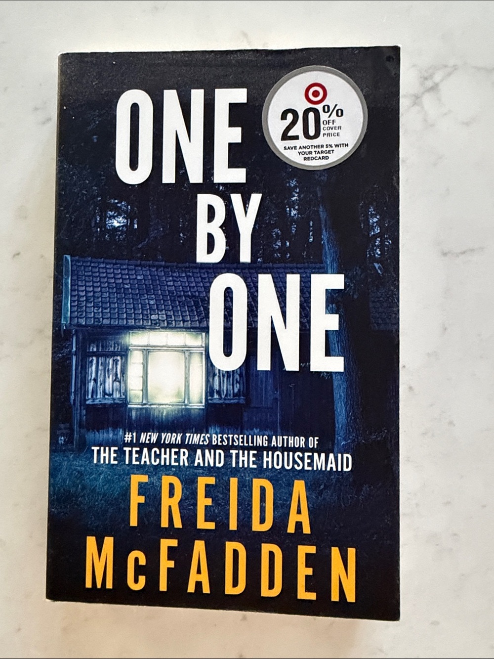 Freida McFadden One By One - Paperback Book (Blue Cover)